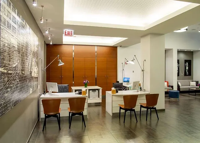 Kinzie 4* Chicago