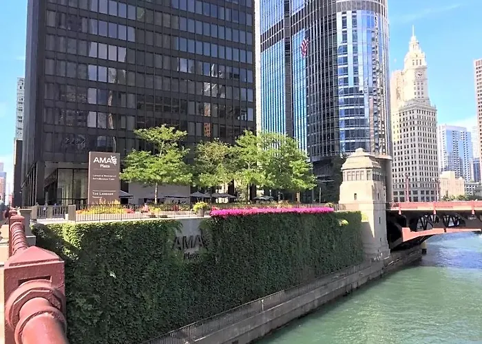 Hotel Kinzie 4*
